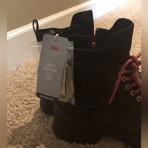 NUTURE WATER PROOF BOOTS (Sz 6 &6.5) - Picture 9 of 12